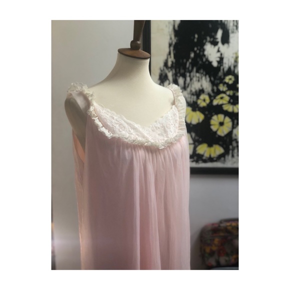 Flawless Vintage Nightgown - Picture 6 of 8